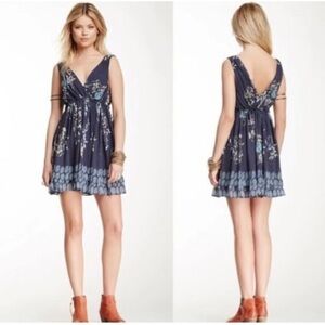 Free People Spring Fever Mini Dress size large contrasting blue prints